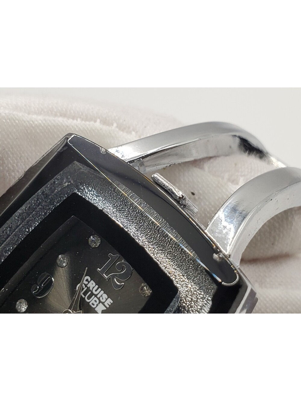 Cruise Club Quartz Cuff Band Watch Women 29mm Black Dial Silver Tone New Battery - Picture 7 of 10